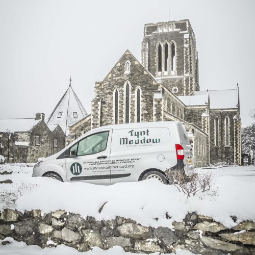Tynt Meadow delivery van in snow Tynt Meadow delivery van in snow