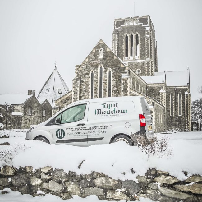 Tynt Meadow delivery van in snow Tynt Meadow delivery van in snow